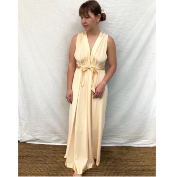 Beautiful Vintage golden yellow deep-V slip dress - Picture 1 of 16